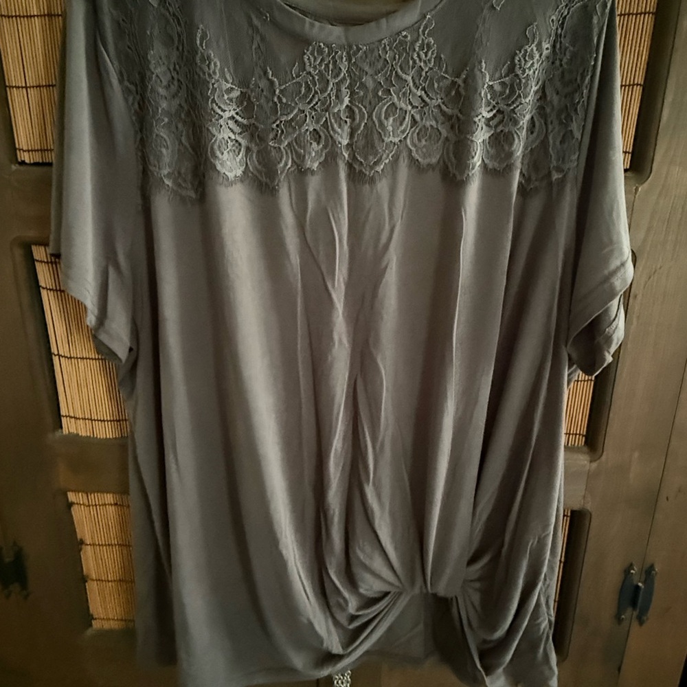 Maurices 3XL Gray Lace Accent Tee